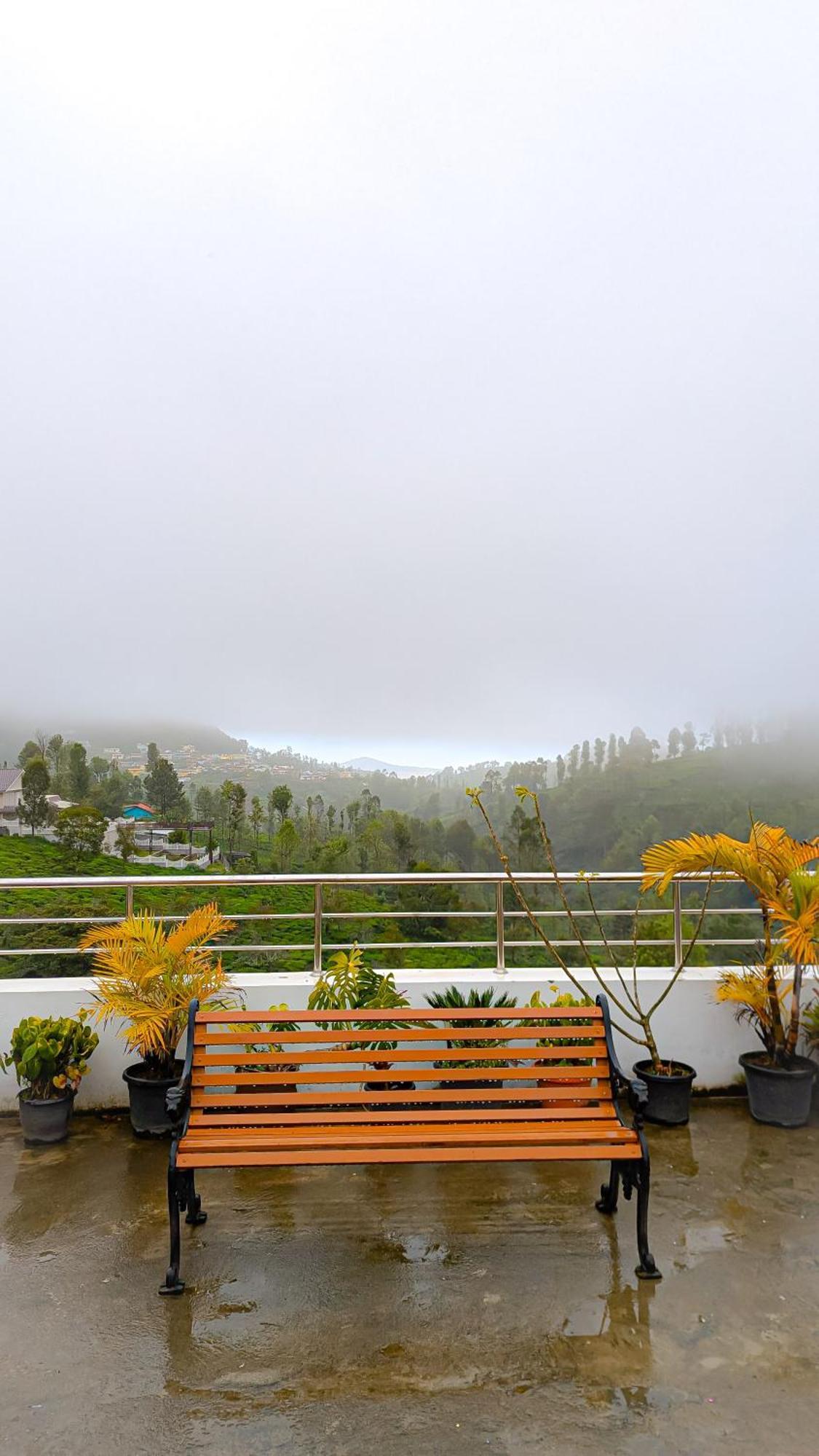 Valley View Inn, Kotagiri Exterior foto